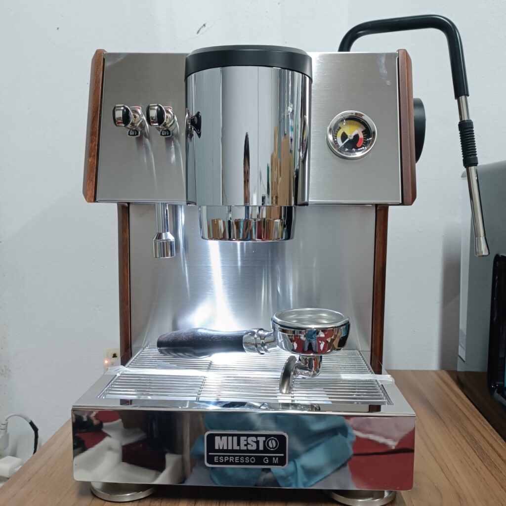 Máy pha cà phê Milesto X20